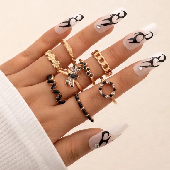 **DARBY* 8-Pc Gold x Black Fashion Dragonfly Ring Set - Picture 1 of 4